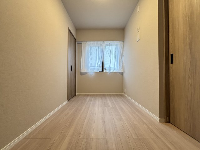 サンクタス本郷の洋室|約5.2帖の洋室