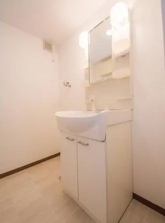  | カンズボヌール