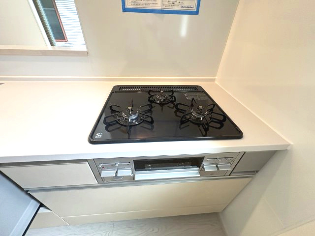 【キッチン】 | 大野城市牛頸3丁目1期　1号棟（全2棟）【仲介手数料無料・0円】 | 現地写真。