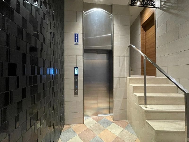 セイワパレス真田山公園南のロビー