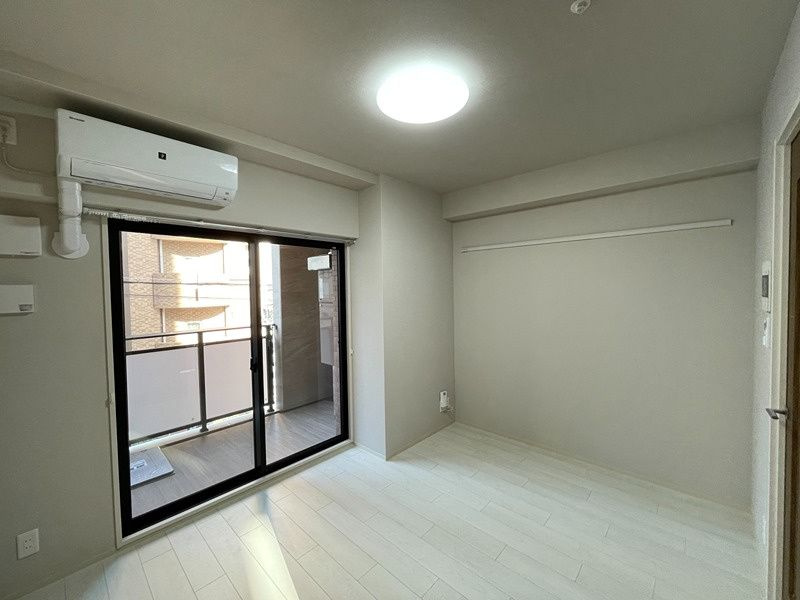 セイワパレス真田山公園南の洋室