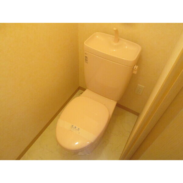 ウインドローズのトイレ|別部屋同一間取りのお写真となります。