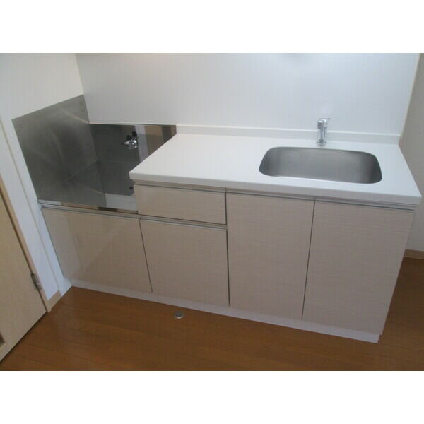 ウインドローズのキッチン|別部屋同一間取りのお写真となります。