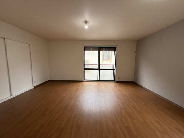 ディアス三木Ｂ棟の居間・リビング