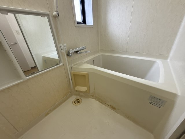 ディアス三木Ｂ棟の浴室