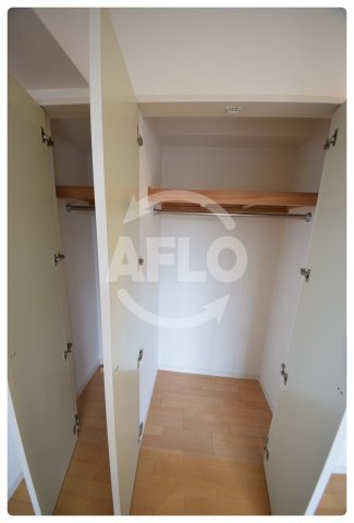 セイワパレス夕陽丘の収納|セイワパレス夕陽丘　クローゼット