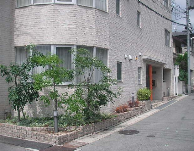 カーサ岡本２丁目