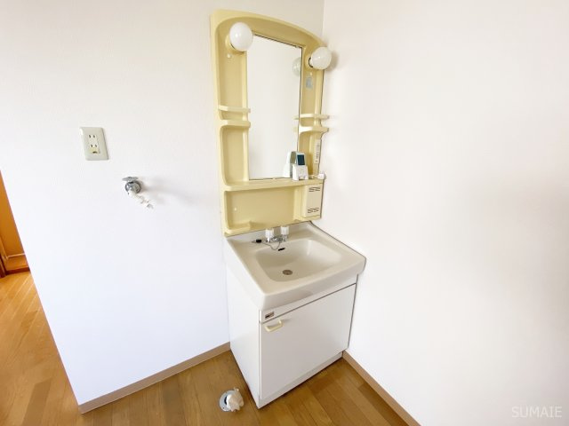 エムズコート土呂の独立洗面台|人気の独立洗面台！