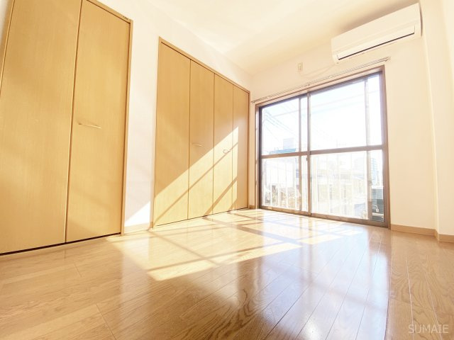 エムズコート土呂の居間・リビング|落ち着いた内装です！