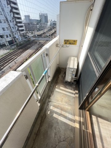 アルファクリオコートのバルコニー|バルコニーがあります