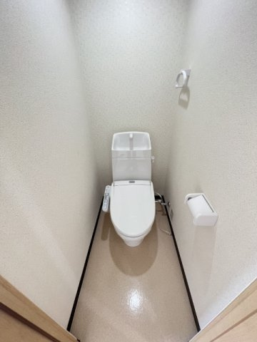 アルファクリオコートのトイレ|温水洗浄便座付き