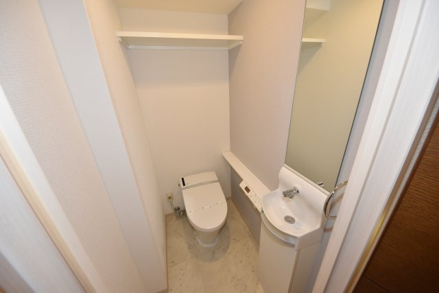 BRAVI南堀江のトイレ