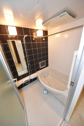 BRAVI南堀江の浴室