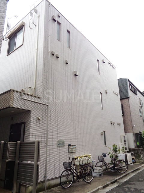 イースト・テン