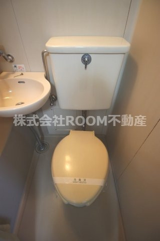 コーポ五月のトイレ|コンパクトで使いやすいトイレです