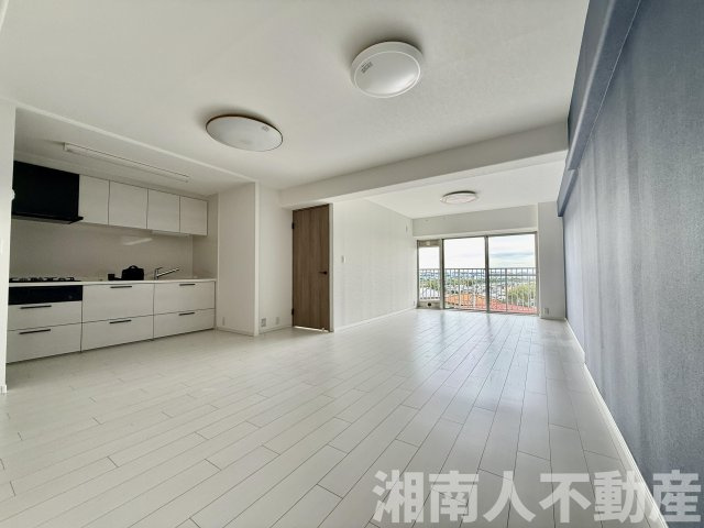 本厚木スカイハイツ　３LDK　4階　眺望良好‼の居間・リビング|内装フルリフォーム済ですぐにお住まい頂けます！