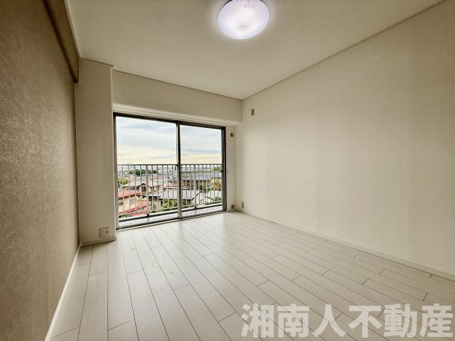 本厚木スカイハイツ　３LDK　4階　眺望良好‼の洋室|内装フルリフォーム済ですぐにお住まい頂けます！