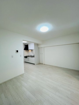 【居間・リビング】 | シャルマンコーポ野江 | LDK（約14.0帖）