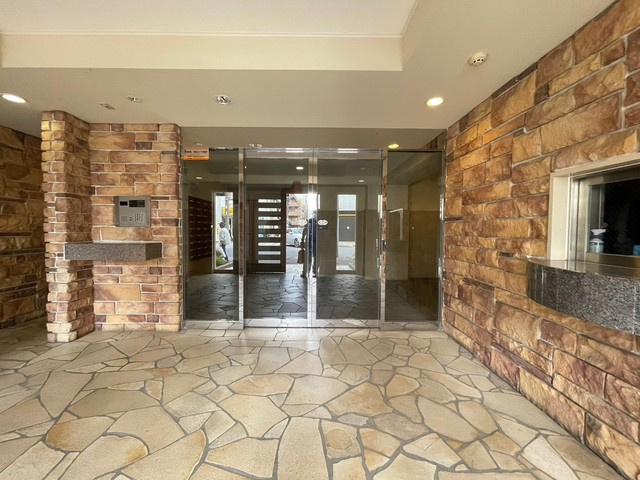 プレール・ドゥーク目白アベニューのエントランス