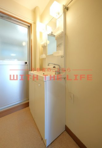 グランカーサ清蘭【キャッシュバック対象物件】の独立洗面台|独立洗面台あり、毎朝おしゃれに忙しい女性の方におすすめです