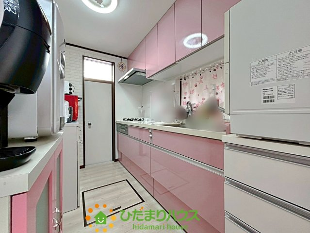 加須市鴻茎　中古一戸建てのキッチン