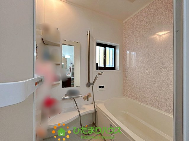 加須市鴻茎　中古一戸建ての浴室