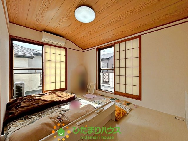 加須市鴻茎　中古一戸建ての寝室