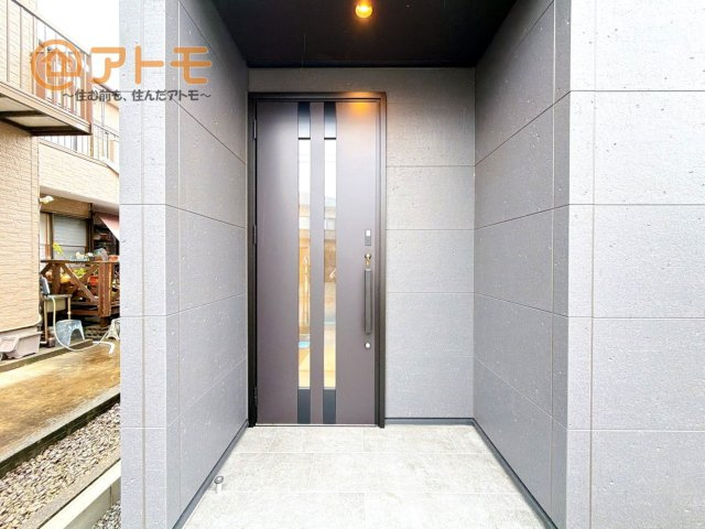 【玄関】 | 沼津市大岡　分譲住宅　西棟 | ダブルロックで防犯性が高い玄関ドアです！