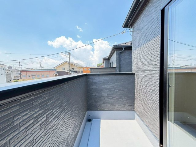 新築戸建　羽島市福寿町2期　全4区画分譲のバルコニー|バルコニーは南向きで洗濯物もよく乾きます！
