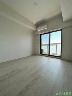 【洋室】 | エスリード大阪フェリス