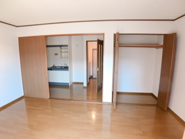 大留ハイツA棟の居間・リビング