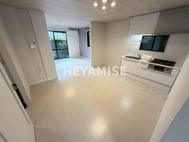 ヴィレスト楓の居間・リビング