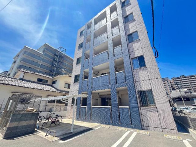 【外観】 | ＭＥＲＶＥＩＬＬＥ・三萩野 | 外観写真（昼）