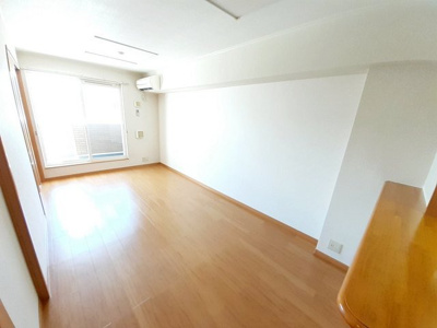 【居間・リビング】 | ユニメゾン葛原Ｂ | ゆったりとしたリビングです