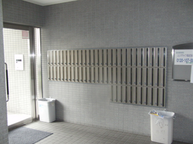 コンセール裕恵のエントランス