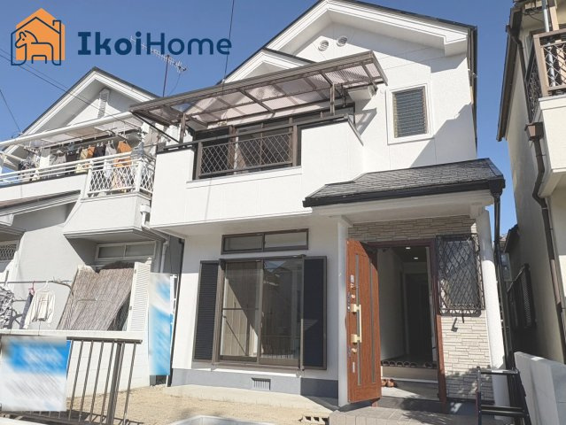 神戸市西区中野１丁目　中古戸建のエントランス|【ホームページに現地動画掲載中】●年中無休：当日予約可●無料送迎！最短10分でお迎えに向かいます！