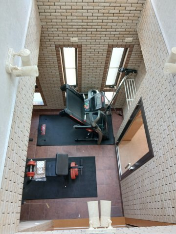 松葉町2丁目　中古一戸建てのその他|吹き抜け