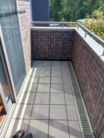 松葉町2丁目　中古一戸建てのバルコニー