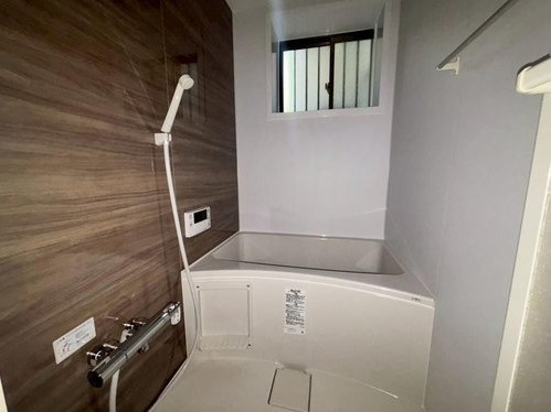 大阪市旭区中宮2丁目　戸建の浴室