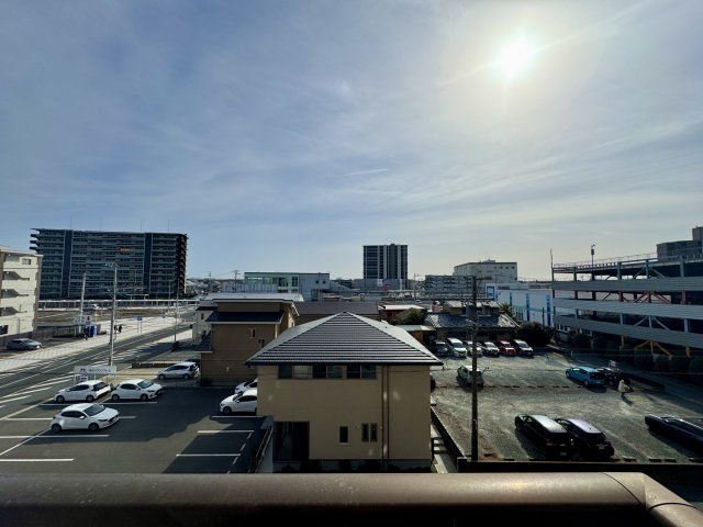 ジェイハイム東浜松の展望|バルコニーからの眺望です！前面に遮る物が無く、気持ちの良い景色が広がります！