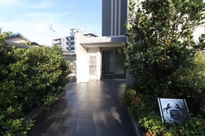 【エントランス】 | レジデンスミワ