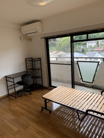 フォレストコート名谷の洋室