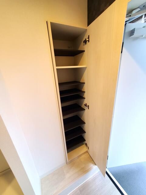 アジュール新秋津