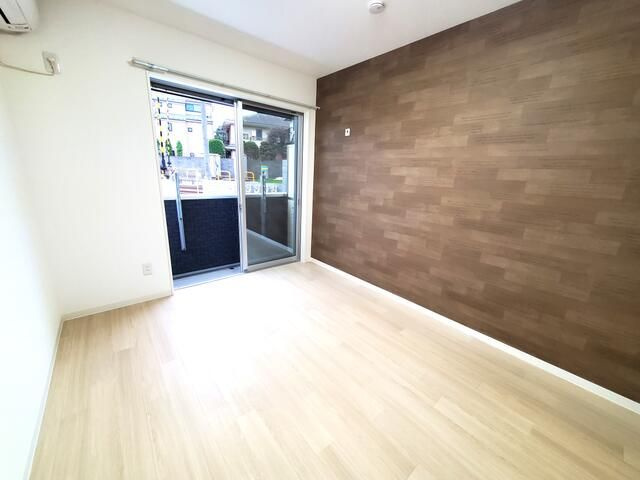 アジュール新秋津の寝室