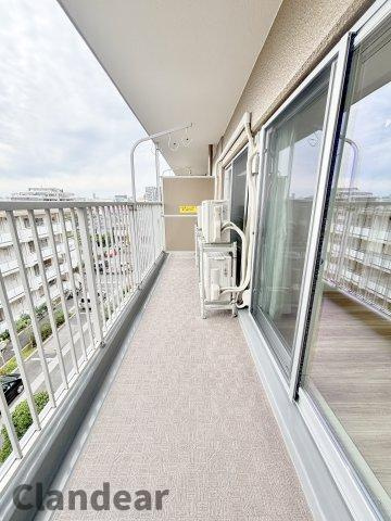 恒陽綾瀬マンションのバルコニー