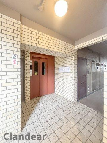 恒陽綾瀬マンションのその他共用部分|【エレベーター完備】管理・点検が行き届いた安心安全の共用設備です♪