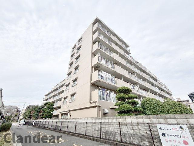 恒陽綾瀬マンションの外観