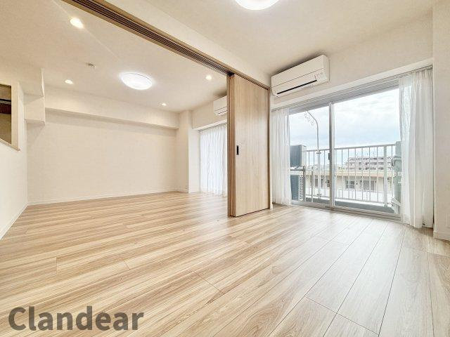 恒陽綾瀬マンションの居間・リビング