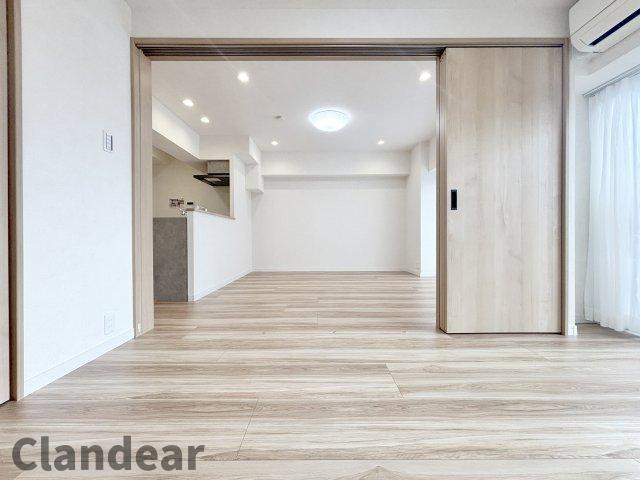 恒陽綾瀬マンションの居間・リビング