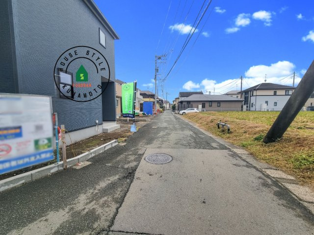 熊本市北区鶴羽田4丁目第7₋5棟(5号棟)の前面道路含む現地写真|前面道路です。